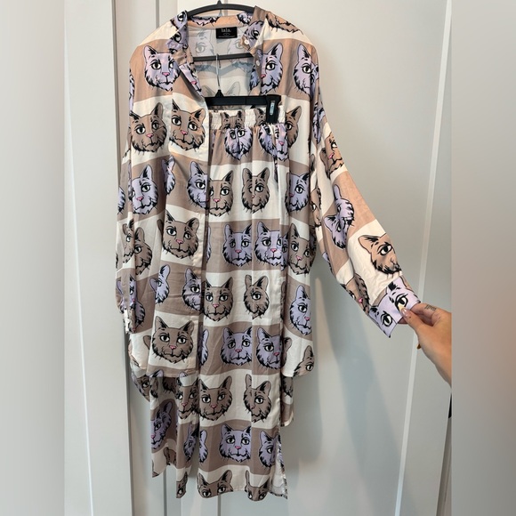 LALA ORIGINAL Lala Satin Playsuit in Cool Cat - Picture 9 of 9